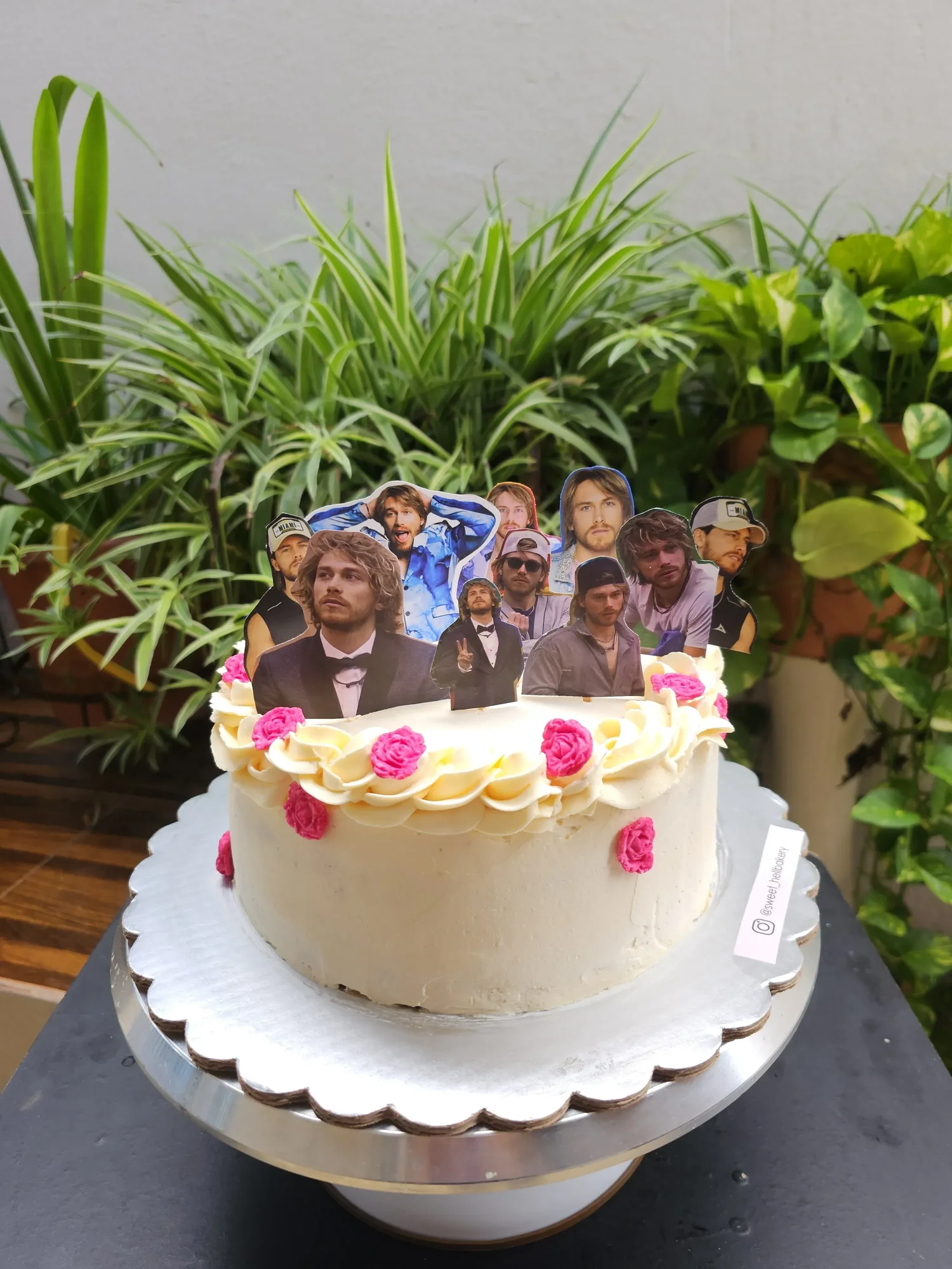 Pastel 10-12 porciones - Diseno 4 Sweet Hell